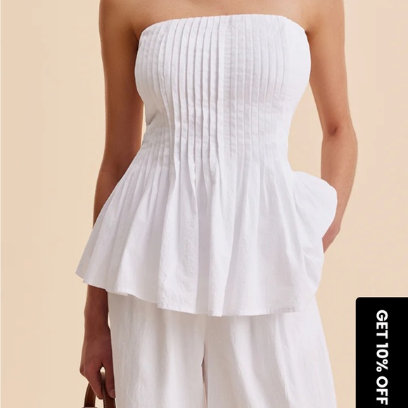 Commense Tops - NWT Commense White Strapless Pleated Top